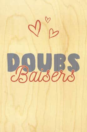 hironwoods-doubs-baisers-carte-postale-bois-100x150mm image 1