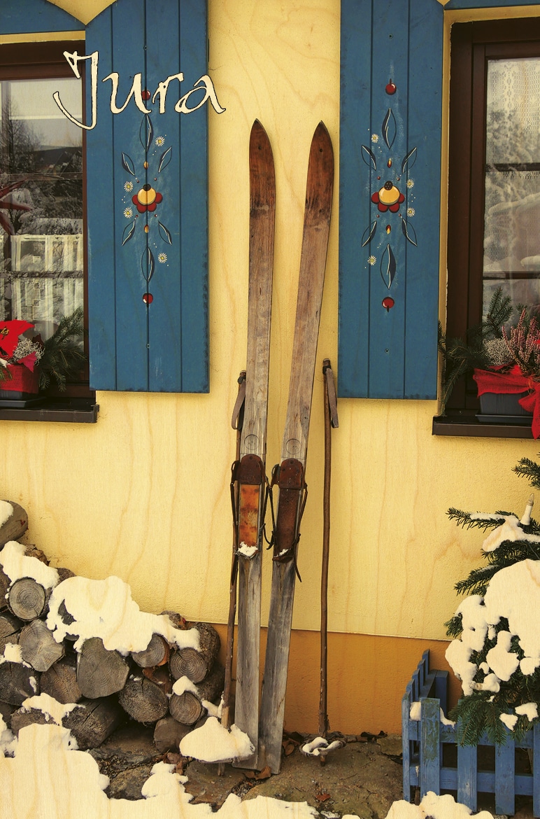 hironwoods-skis-chalet-jura-carte-postale-bois-10x15cm image 1